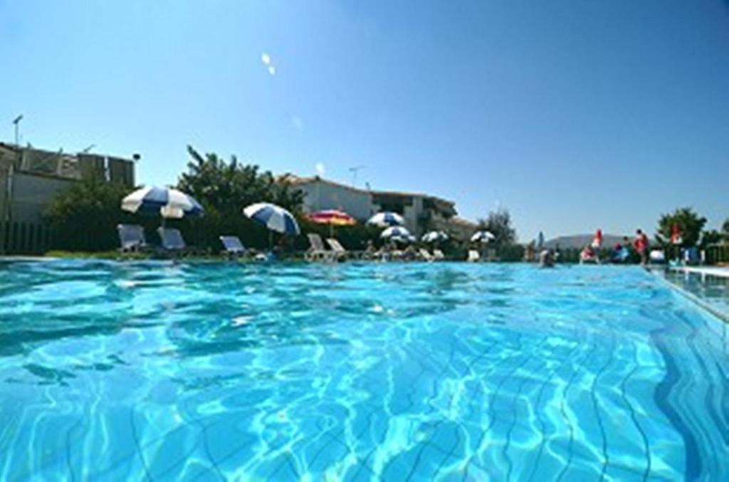 Plubis Appart hôtel Kalamákion